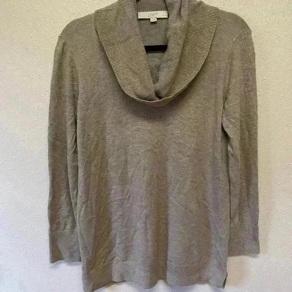 LOFT Women’s Sweater - Picture 1 of 4